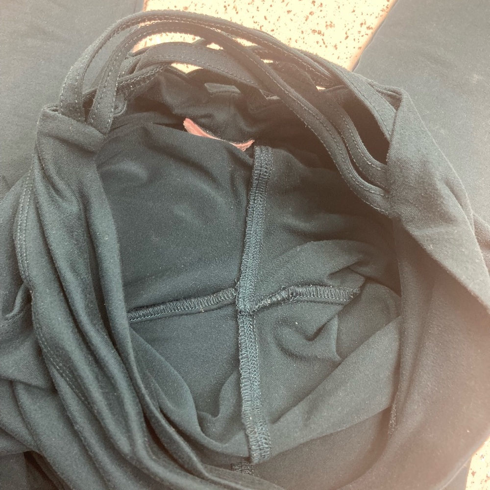 Bombshell Sportswear Sexy Back leggings - Picture 8 of 8